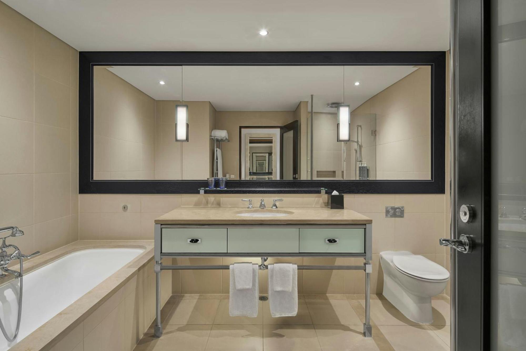 The Westin Melbourne Hotel Bagian luar foto